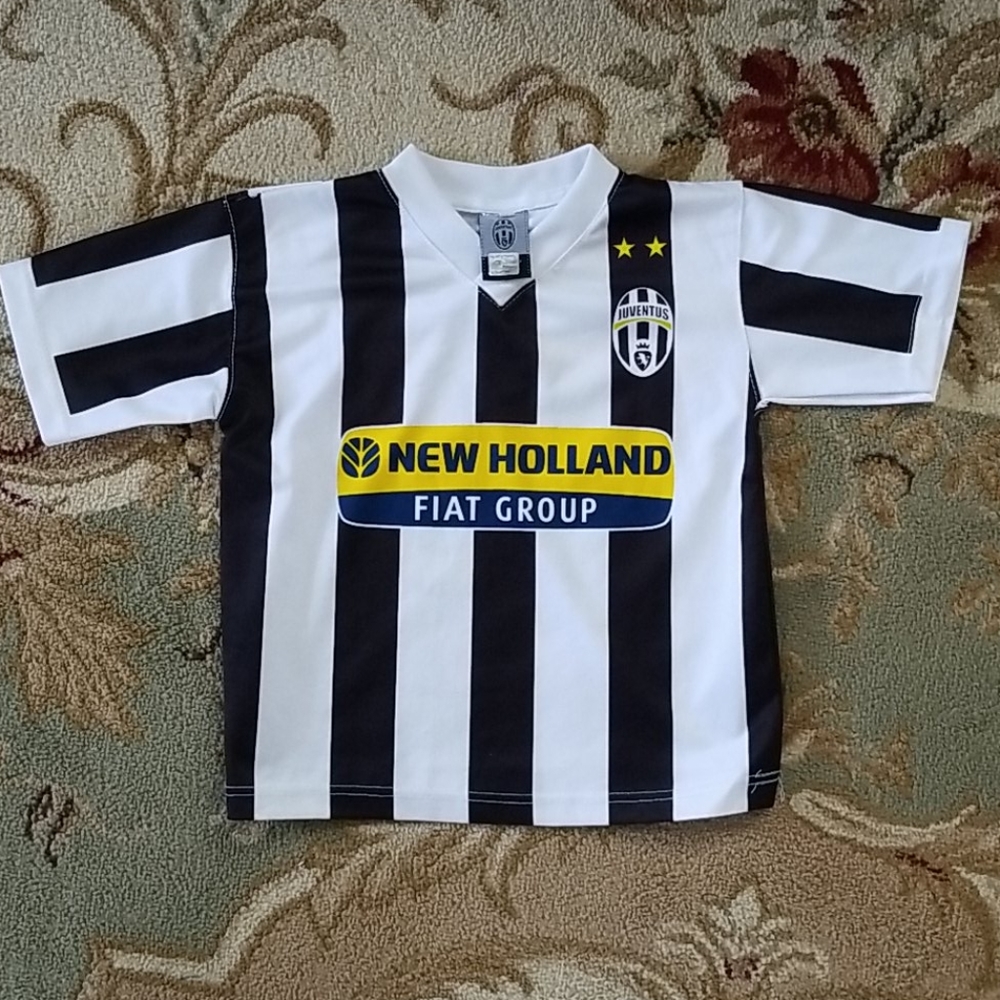 Boys soccer/football jersey size 4.